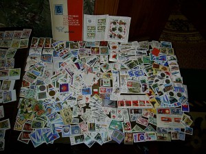 марки Вьетнама  и Польши с каталогами