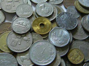 Продаю иностранные монеты на вес от 1 кг.