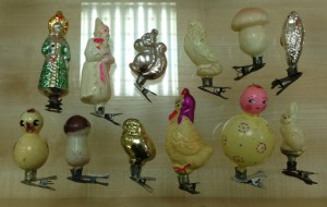 Большая коллекция старинных Новогодних игрушек на прищепках.