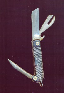 Два боцманских ножа для атрибуции