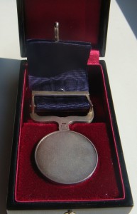 Медаль за заслуги, нового обр, в коробке
