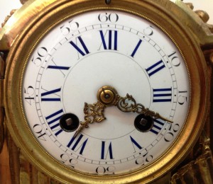 Бронзовые каминные часы, 19 век.