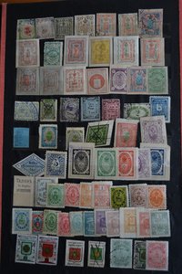 Коллекция марок земской почты (732 марки).