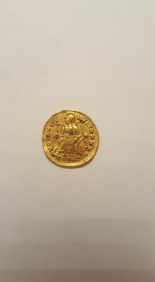 Византийская монета 6