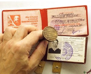 Печать сургучная ИЗБИРКОМА СССР + знак депутата с док.