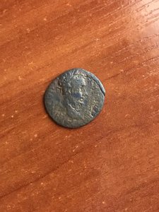 Помогите определить находку римская монета