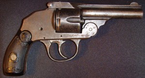 Револьвер Ивер-Джонсон с пулелейкой 1852 года