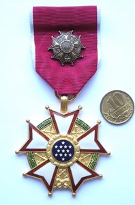 Орден «Легион почета», степень офицер (Legion of Merit) США