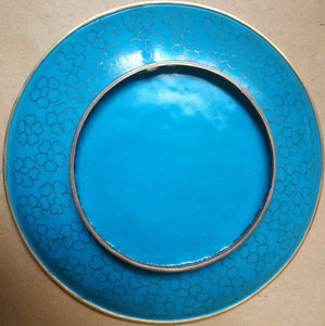 Старая бронзовая тарелка с перегородчатой эмалью