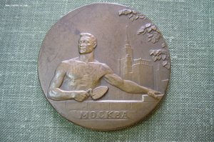 Настольная медаль Строителю Москвы