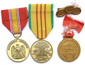 США. 3 медали: Вьетнам, Оборона и Массон