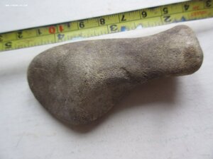Палеолит, каменный топорик маленький