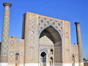 Мусульманская святыня (1390-1400гг)