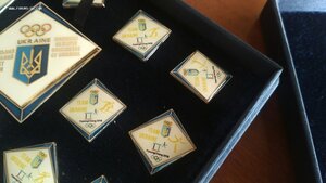 Комплект знаков НОК Украины на XXIII Олимпиаде