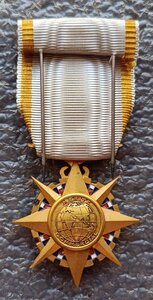 Орден За коммерческие заслуги Франция