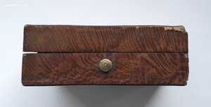 Дореволюционный деревянный футляр от карманных мужских часов