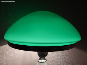 Оригинальный ЗеленЫЙ плафон на настольную лампу 50 годов.Дву