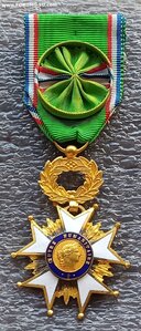 Орден гуманитарных заслуг офицер Франция