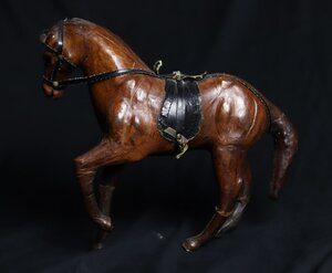 игрушка арабский скакун деревянный конь обтянутый кожей