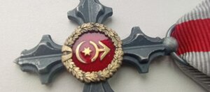 Почесний нагрудний знак Головкома ЗСУ Сталевий хрест, друге