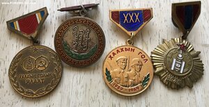 4 медали МНР