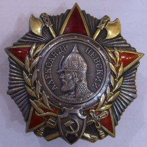 Невский, вся позолота. Красивый.