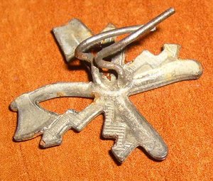 Эмблема электротехнических войск.