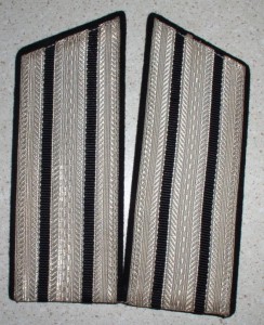 ... погоны разные ...