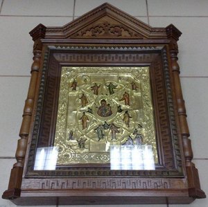 Неопалимая Купина в резном киоте!