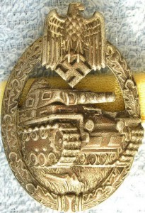 За танковые атаки в бронзе клейменый KW (Karl Wurster K.G.)