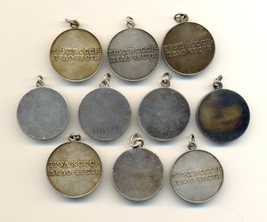 Куча серебреных медалей (10 шт.)