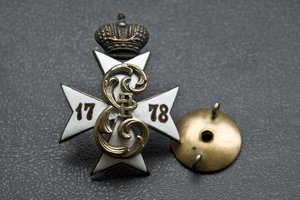 Знак 1-ого Московского кадетского корпуса