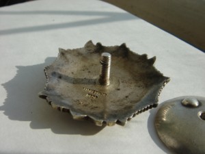 Невский. С пробивкой. Целый. Позолота. Эмаль целая.