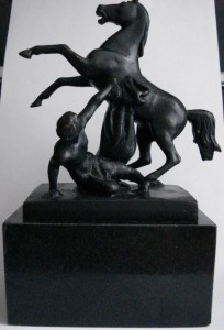 Человек с конем (помощь)