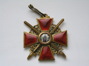 Анна 3-й степени с мечами.