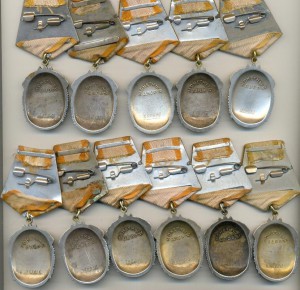 Знаки почёта 28 штук!!!