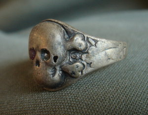 Кольца с черепами, SS Totenkopf, Wehrwolf, танк, Krim