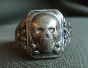 Кольца с черепами, SS Totenkopf, Wehrwolf, танк, Krim