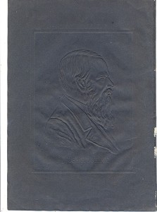 Достоевский - барельеф на золотом фоне