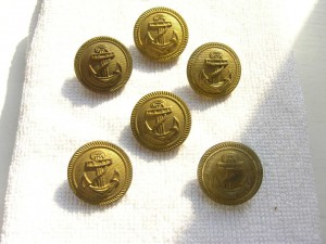 Флотские пуговки?