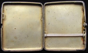 ПортсигаР "ЮХА"875