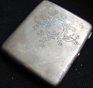 ПортсигаР "ЮХА"875