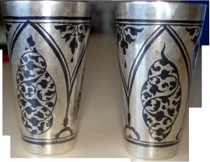 Две стопки.