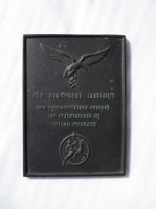 Почётная плакетка Люфтваффе за Норвегию "Für Besondere....