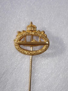Знак подводника за 1 войну.