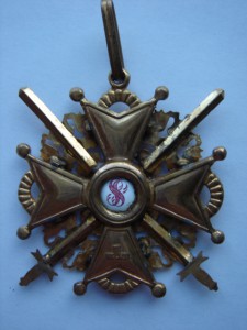 СТАНИСЛАВ 2 НАШЕЙНЫЙ С МЕЧАМИ