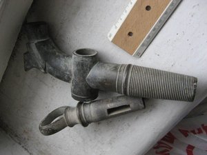 Большой кран. Для самовара или бочки с вином....