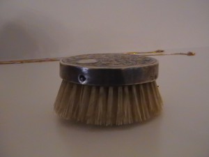 ЩЁТКА КАВКАЗ СЕРЕБРО 84 ЧЕРНЬ