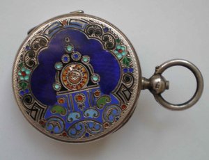 Эмалевый корпус от женских часов Серебро 84 проба.