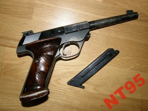 Несколько малокалиберных пистолетов (Star, MAB, etc)